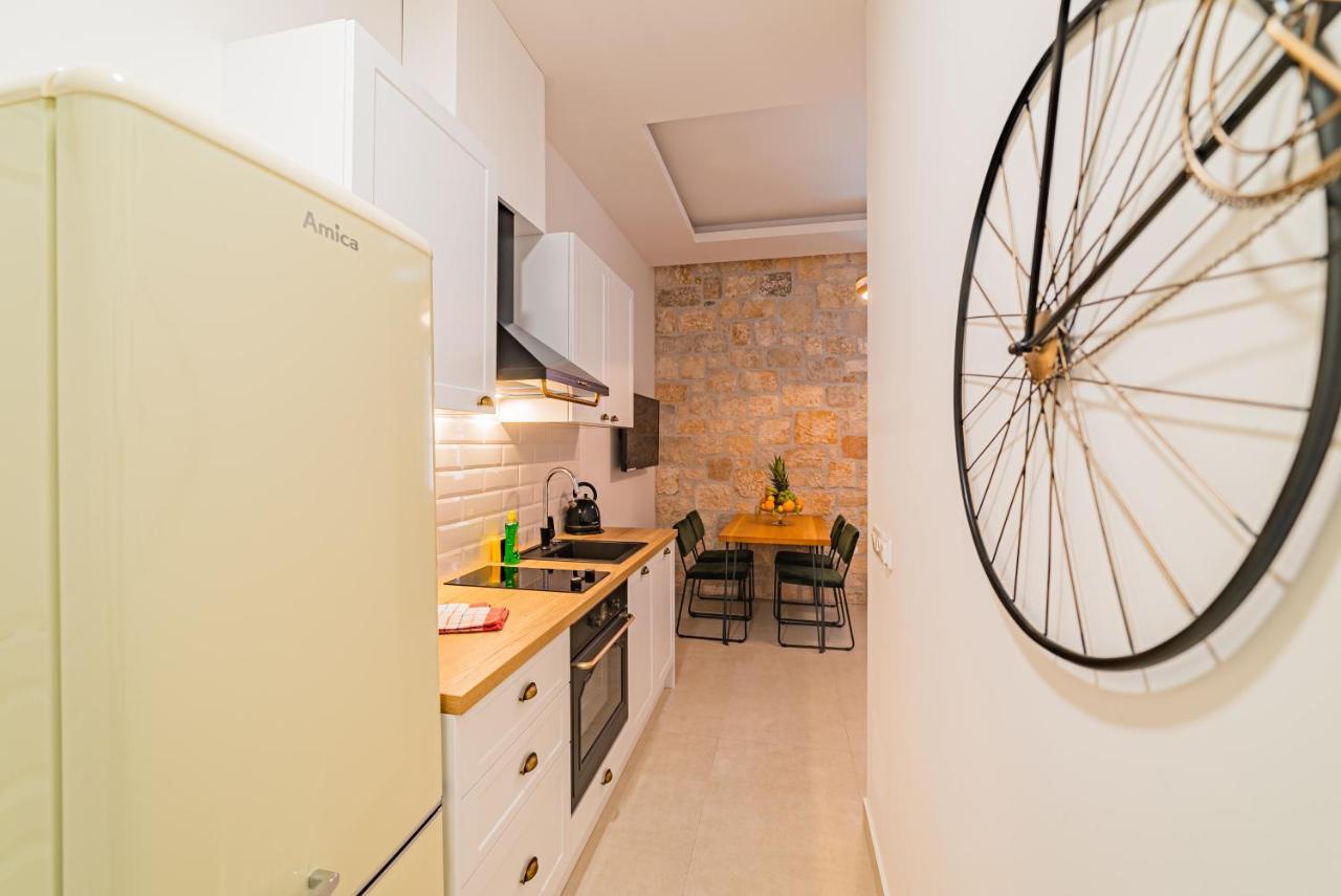Apartman Lena Centar Bol Zewnętrze zdjęcie
