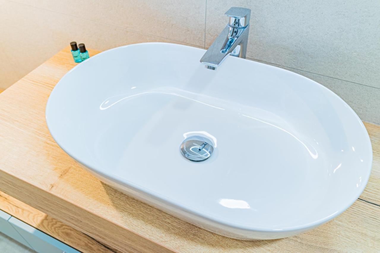 Apartman Lena Centar Bol Zewnętrze zdjęcie